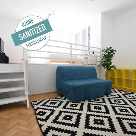 Budget Apartment By Hi5 - Akacfa 4 ブダペスト エクステリア 写真