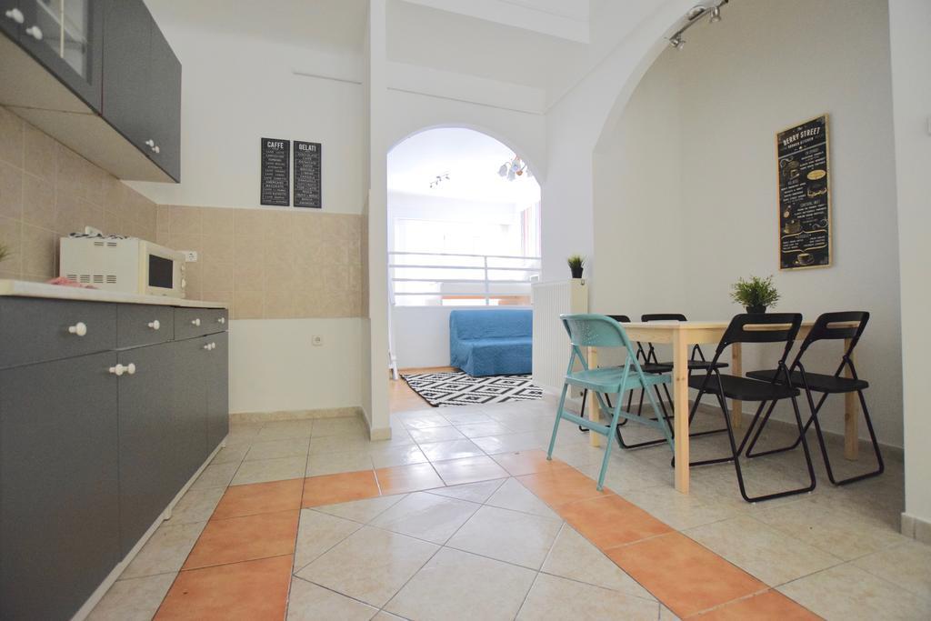 Budget Apartment By Hi5 - Akacfa 4 ブダペスト エクステリア 写真